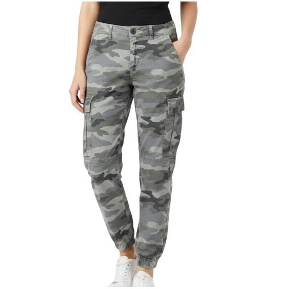 American Eagleā Outfitters Pants Womens 0 Gray Super Stretch Camo Cargo Jogger